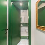 Henderson By Interhome