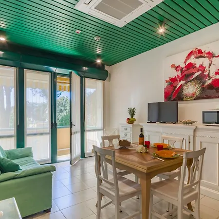 Apartamento Henderson By Interhome