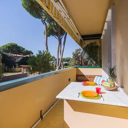 Apartamento Henderson By Interhome Cinquale